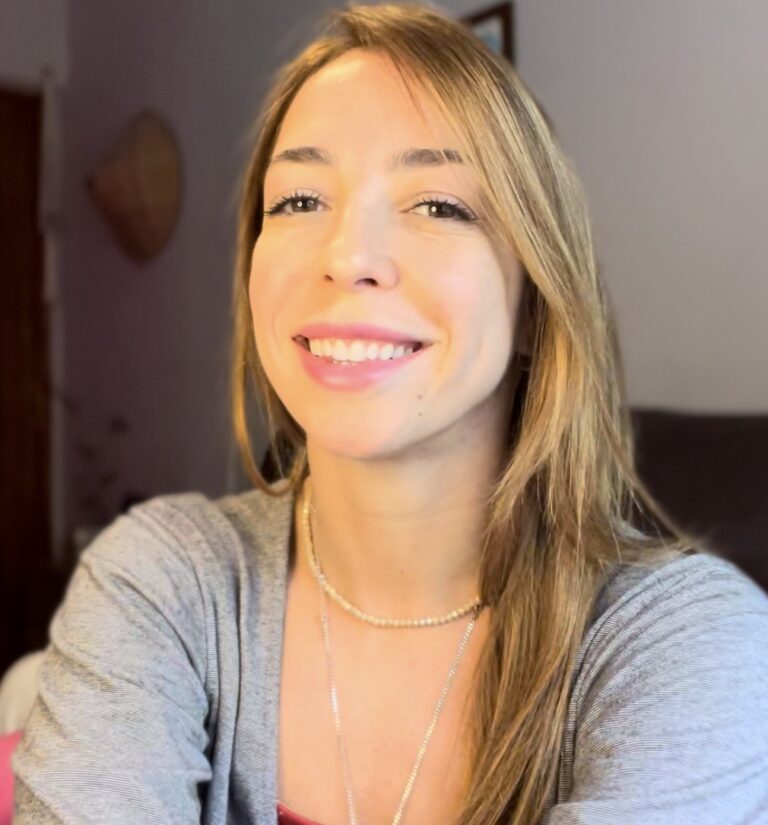 aulas de yoga online, yoga iniciante em casa, aula de yoga online para iniciantes, yoga iniciantes, aula de ioga online, yoga em casa online